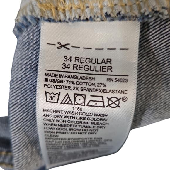 GAP - Picture 2 of 5